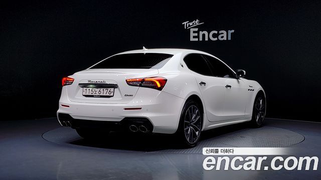 Maserati Ghibli 3.0 Modena 3rd - фото 1