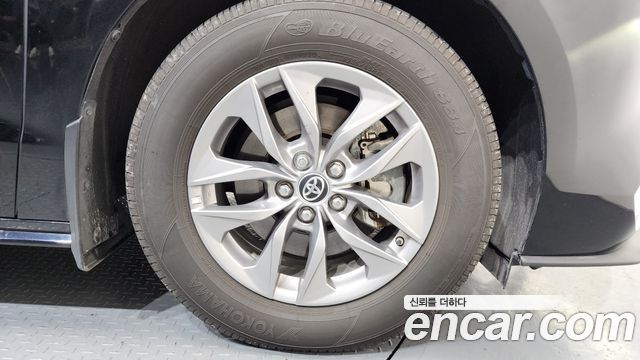 Toyota Sienna 4-го поколения 2.5 Hybrid AWD - фото 4