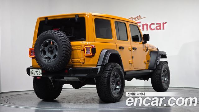 Jeep Wrangler JL 2.0 Rubicon Power Top 4-Door Nacho Edition - фото 1