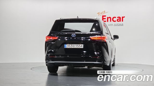 Toyota Sienna 4-го поколения 2.5 Hybrid 2WD - фото 3