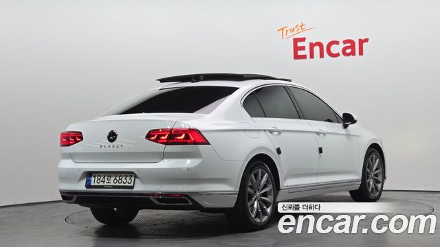 Volkswagen Passat B8 2.0 TDI Prestige - фото 1