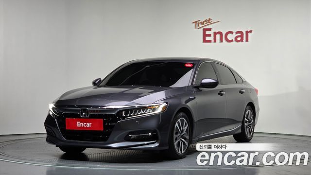 Honda Accord 10-го поколения 2.0 Hybrid Touring - фото 0