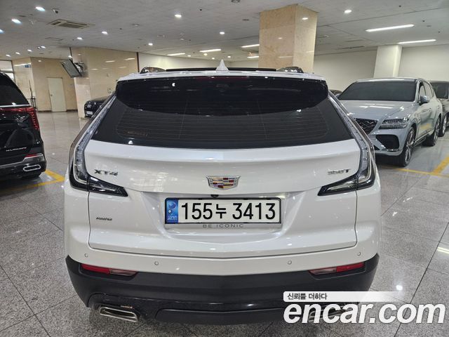 Cadillac XT4 2.0 Sport AWD - фото 3