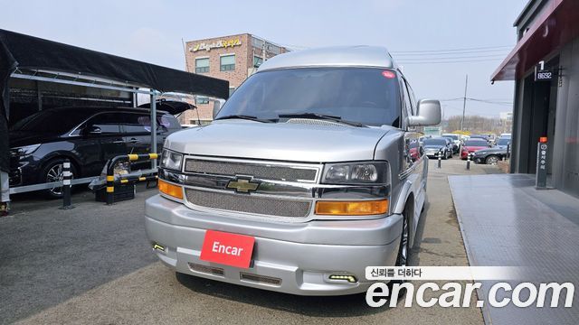 Chevrolet Express Van 6.0 - фото 2