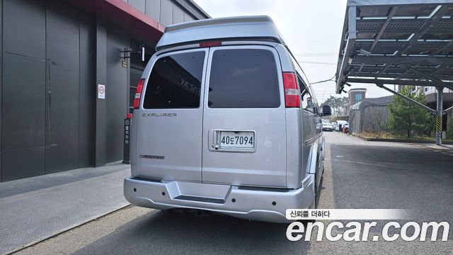 Chevrolet Express Van 6.0 - фото 3