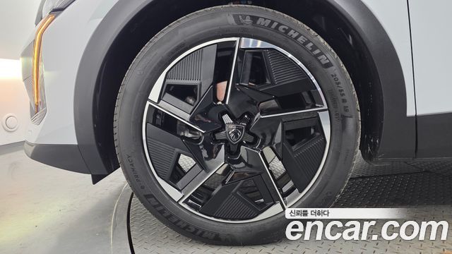 Peugeot 408 1.2 Pure Tech GT - фото 4