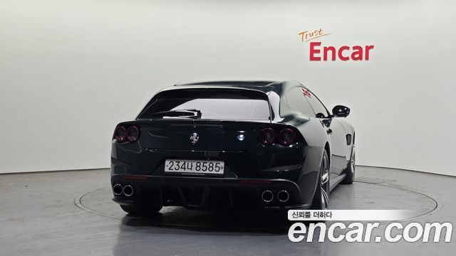 Ferrari GTC4 Lusso 6.3 V12 - фото 3