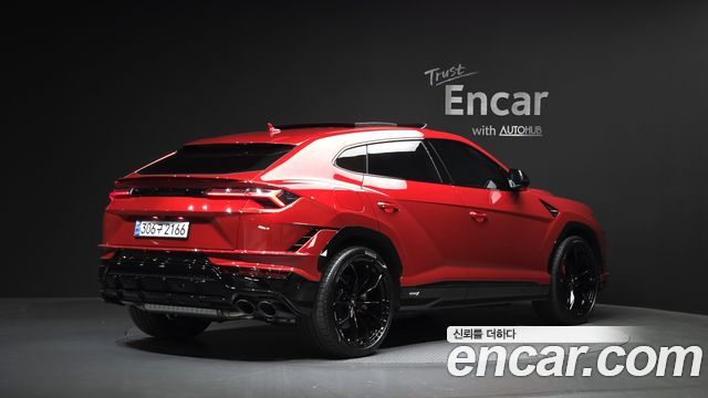 Lamborghini Urus 4.0 V8 S - фото 1