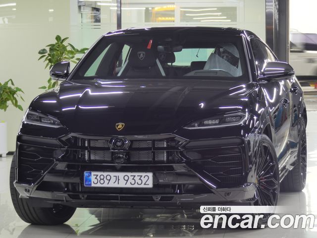 Lamborghini Urus 4.0 V8 SE - фото 0
