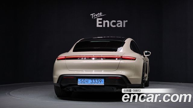 Porsche Taycan 4S - фото 3