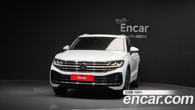 Volkswagen Touareg 3-го поколения 3.0 TDI Prestige - фото 2