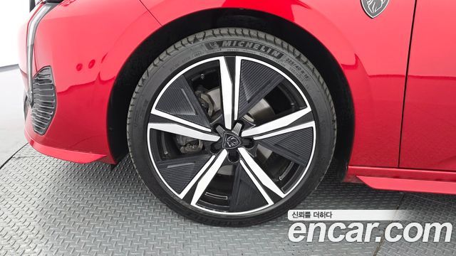 Peugeot 308 3-го поколения 1.2 Hybrid GT - фото 4