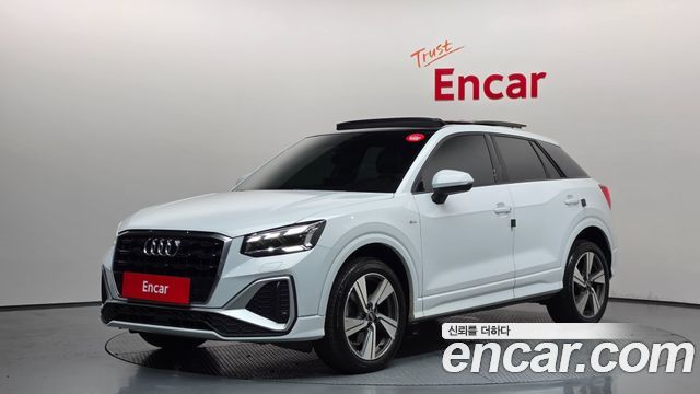 Audi Q2 35 TDI Premium - фото 0