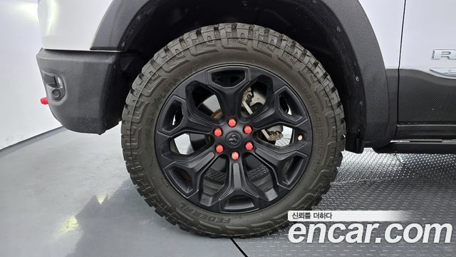 Dodge Ram Pick Up 5.7 - фото 3