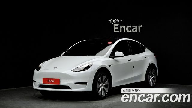 Tesla Model Y RWD - фото 0