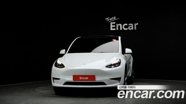 Tesla Model Y RWD - фото 2