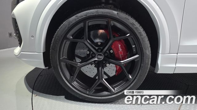 Audi RSQ8 4.0 TFSI Quattro Performance - фото 4