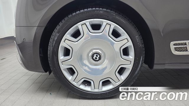 Bentley Mulsanne 6.8 - фото 4