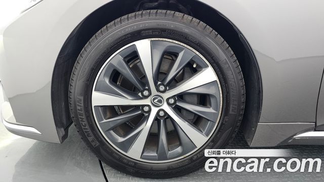 Lexus LS 500 3.5 Supreme AWD - фото 4