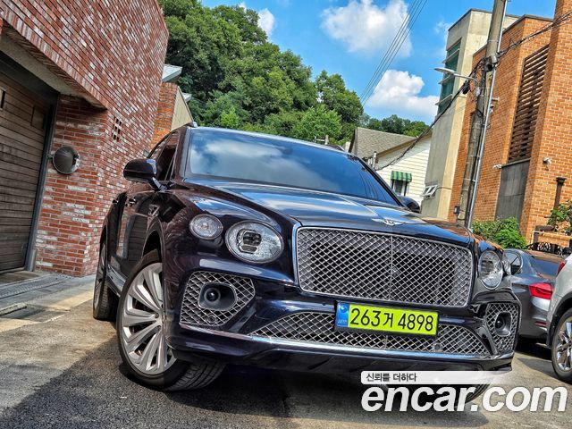 Bentley Bentayga 4.0 V8 - фото 1