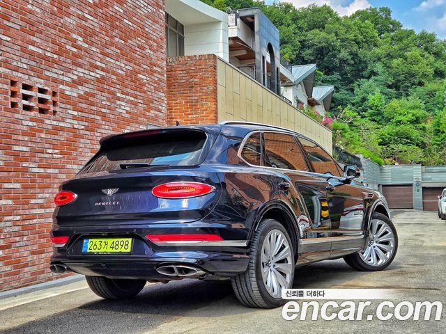 Bentley Bentayga 4.0 V8 - фото 3