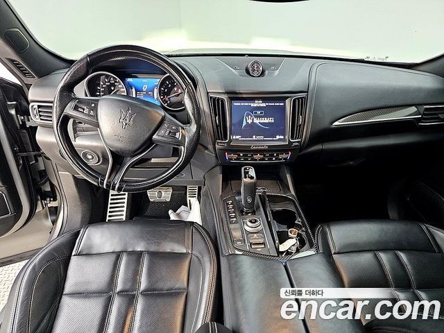 Maserati Levante 3.0 AWD GranSport - фото 4