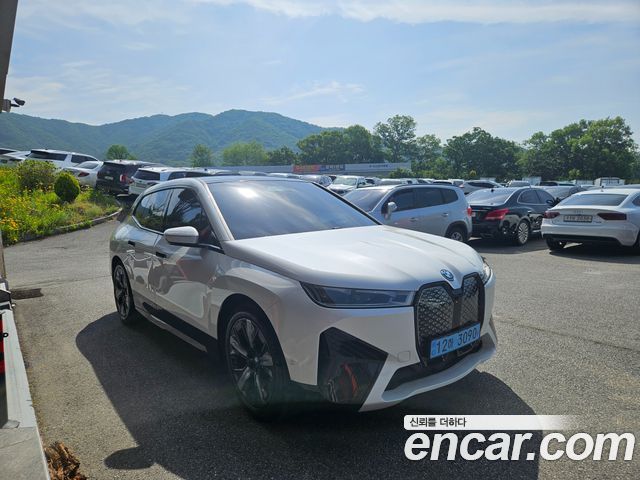 BMW iX xDrive50 Sports Plus - фото 2