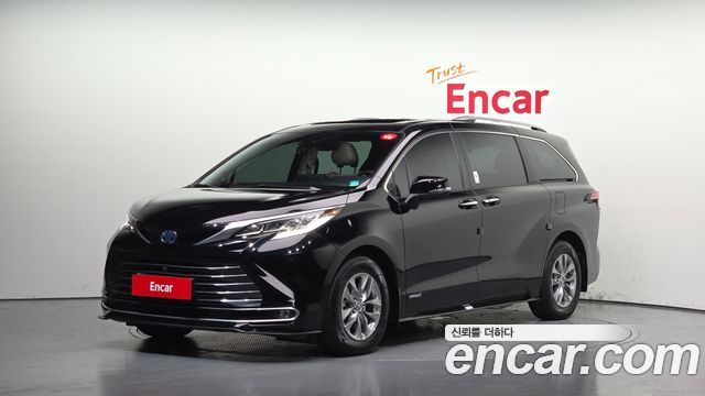 Toyota Sienna 4-го поколения 2.5 Hybrid AWD - фото 0