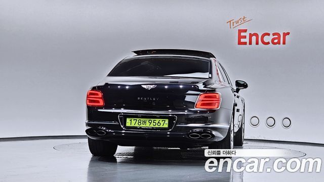 Bentley Flying Spur 3-го поколения 4.0 - фото 3