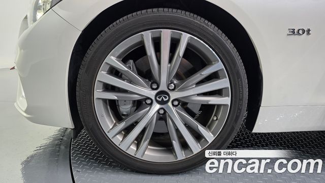 Infiniti Q50 3.0 - фото 4