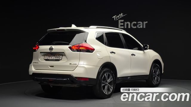Nissan X-Trail 2.5 4WD - фото 1