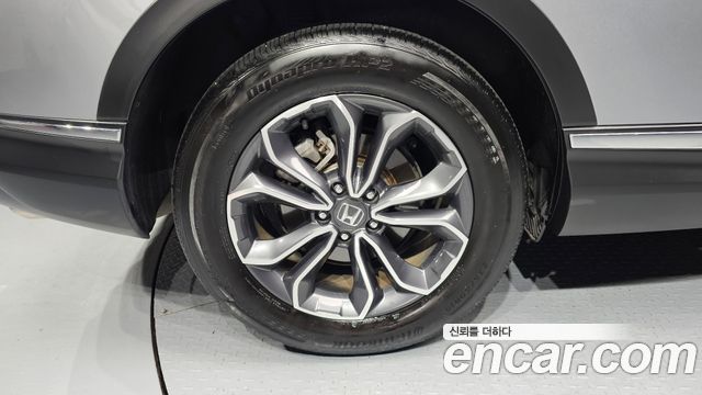 Honda CR-V 5-го поколения 1.5 EX-L 2WD - фото 4