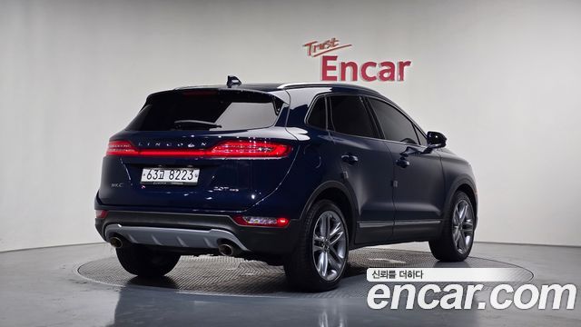 Lincoln MKC 2.0 AWD - фото 1