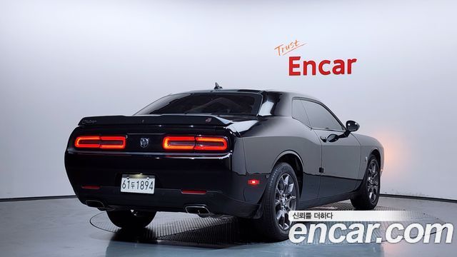 Dodge Challenger 3.6 - фото 1