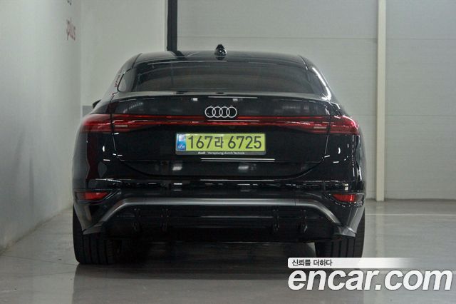Audi A6 e-Tron Performance S line - фото 3