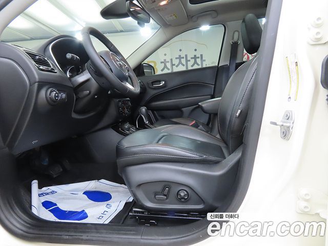 Jeep Compass 2-го поколения 2.4 Limitied AWD - фото 4