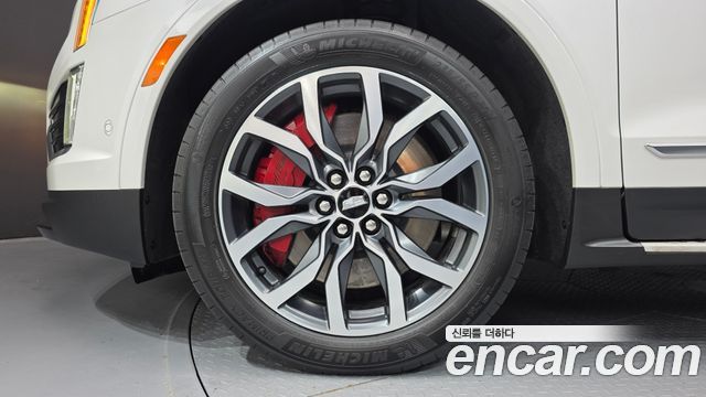 Cadillac XT5 3.6 Sport AWD - фото 4