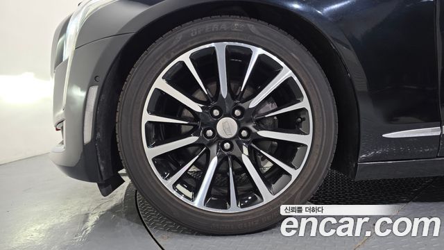 Cadillac CT6 2.0 Turbo - фото 4