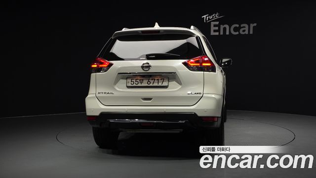 Nissan X-Trail 2.5 Tech 4WD - фото 3