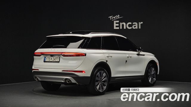 Lincoln Corsair 2.0 Reserve AWD - фото 1