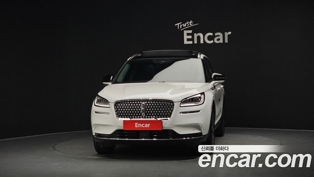 Lincoln Corsair 2.0 Reserve AWD - фото 2