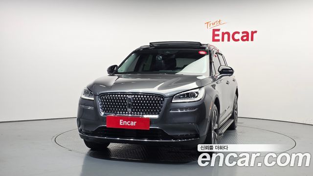 Lincoln Corsair 2.0 Reserve AWD - фото 2