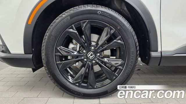 Honda CR-V 6-го поколения 2.0 Hybrid Touring 2WD - фото 4