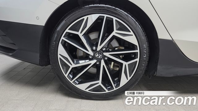 Hyundai Ioniq6 Long Range Exclusive + - фото 4