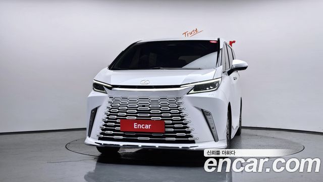 Lexus LM 2-го поколения 500h Executive - фото 2