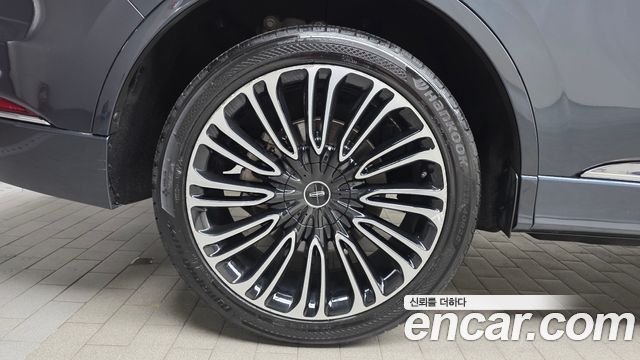 Lincoln Aviator 2-го поколения 3.0 Black Label AWD - фото 3