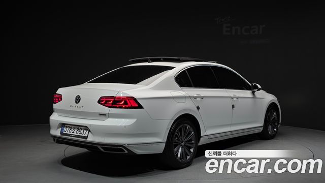 Volkswagen Passat B8 2.0 TDI 4Motion Prestige - фото 1