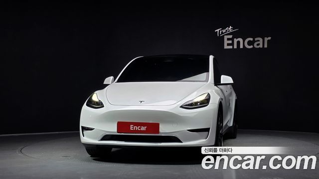 Tesla Model Y RWD - фото 2