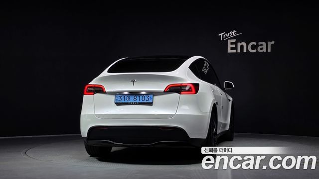 Tesla Model Y RWD - фото 3