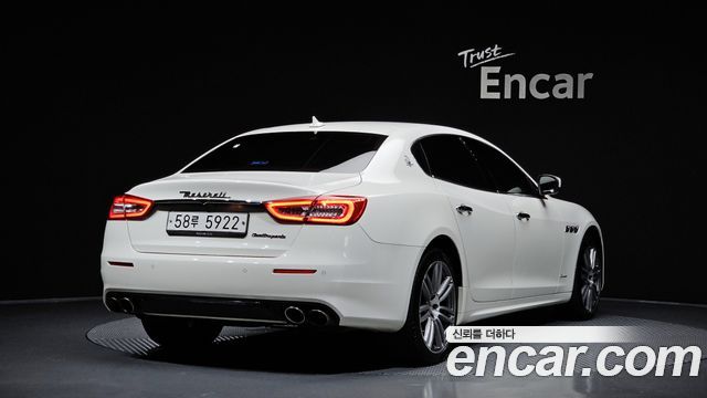 Maserati Quattroporte 3.0 V6 Granlusso - фото 1